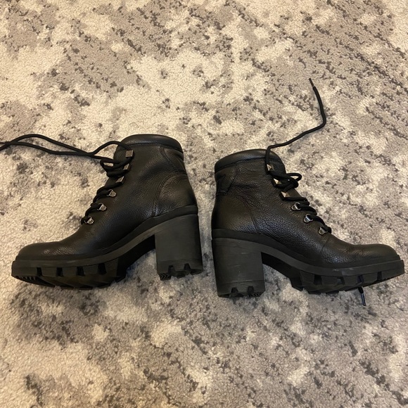 marc fisher ltd kini platform boot